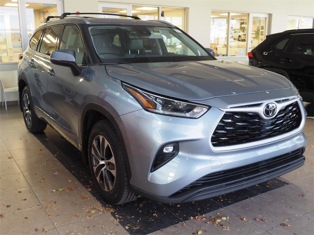 2021 Toyota Highlander XLE 4