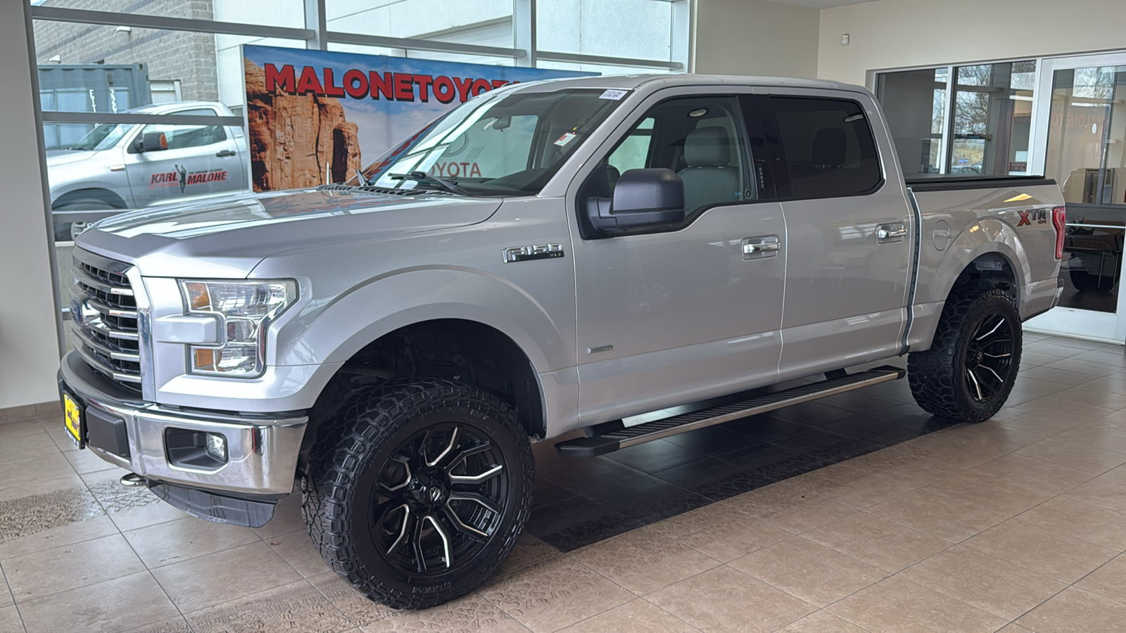 2016 Ford F-150 XLT 2