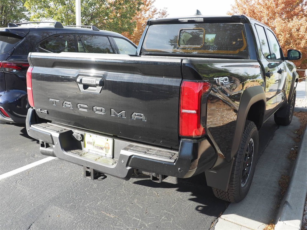 2024 Toyota Tacoma TRD Off-Road 6