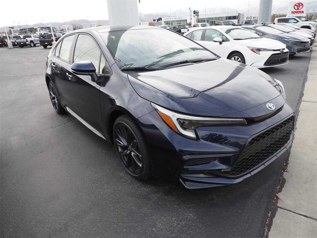 2025 Toyota Corolla Hybrid SE 2