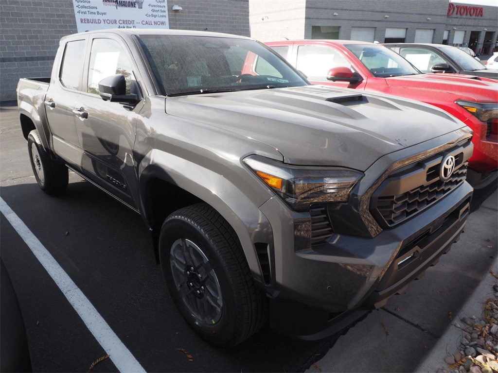 2024 Toyota Tacoma TRD Sport 2