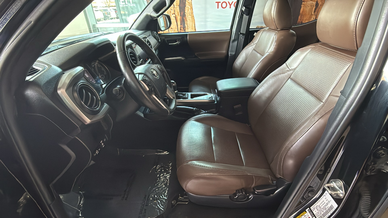 2019 Toyota Tacoma Limited 9