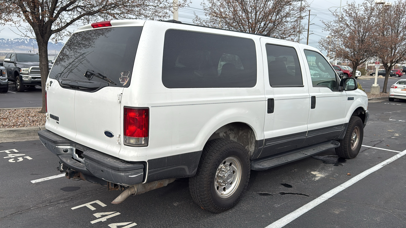 2004 Ford Excursion XLT 4