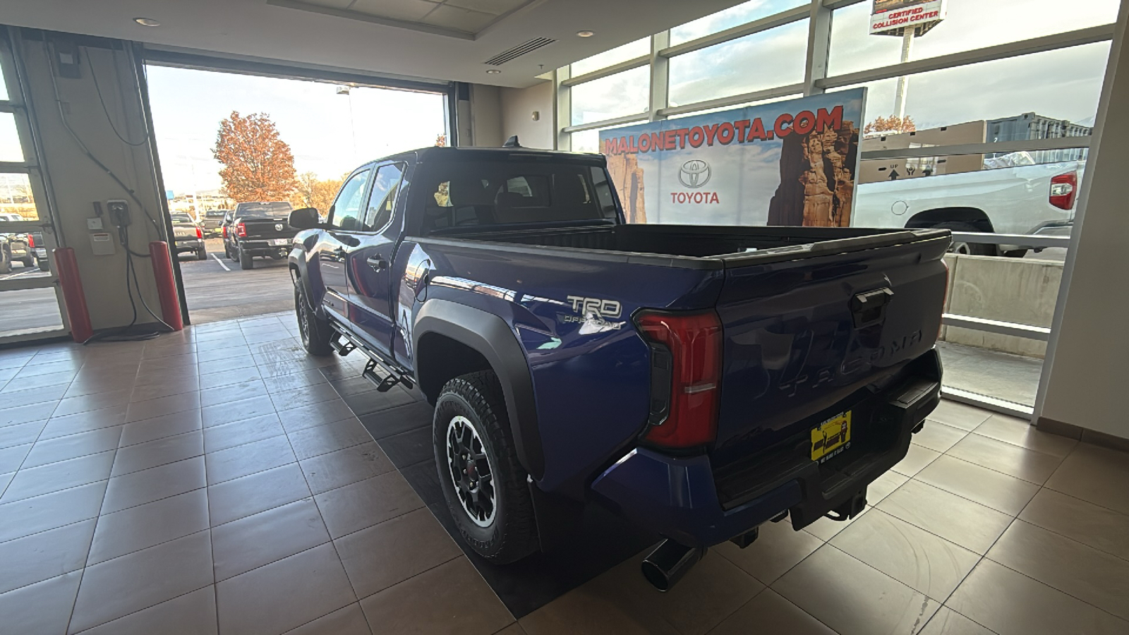 2024 Toyota Tacoma TRD Off-Road 3