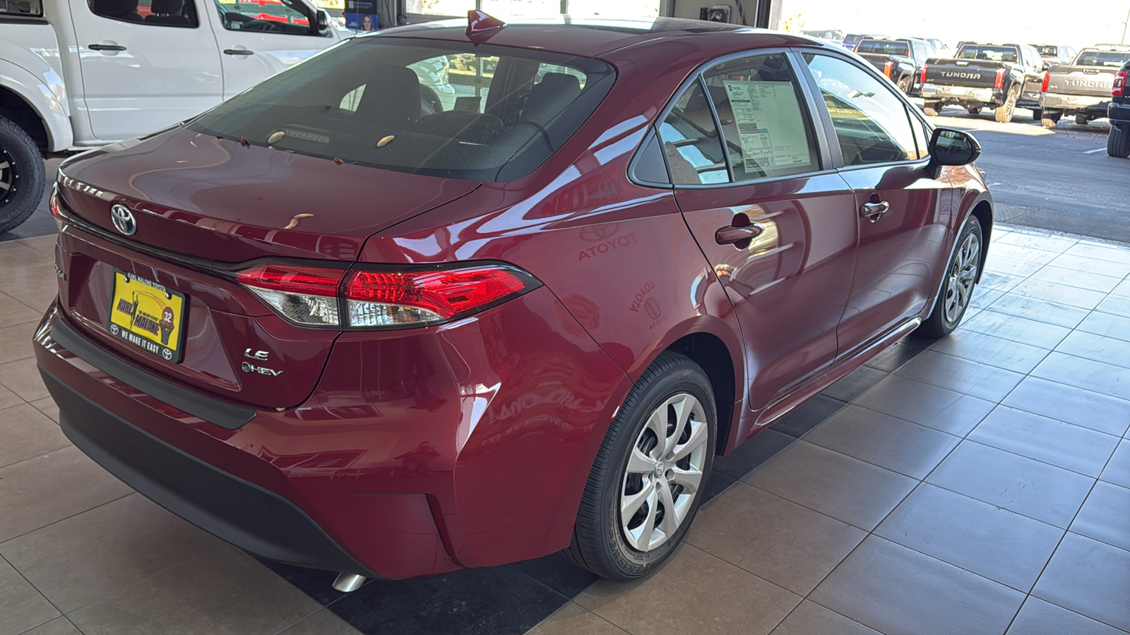 2025 Toyota Corolla Hybrid LE 4