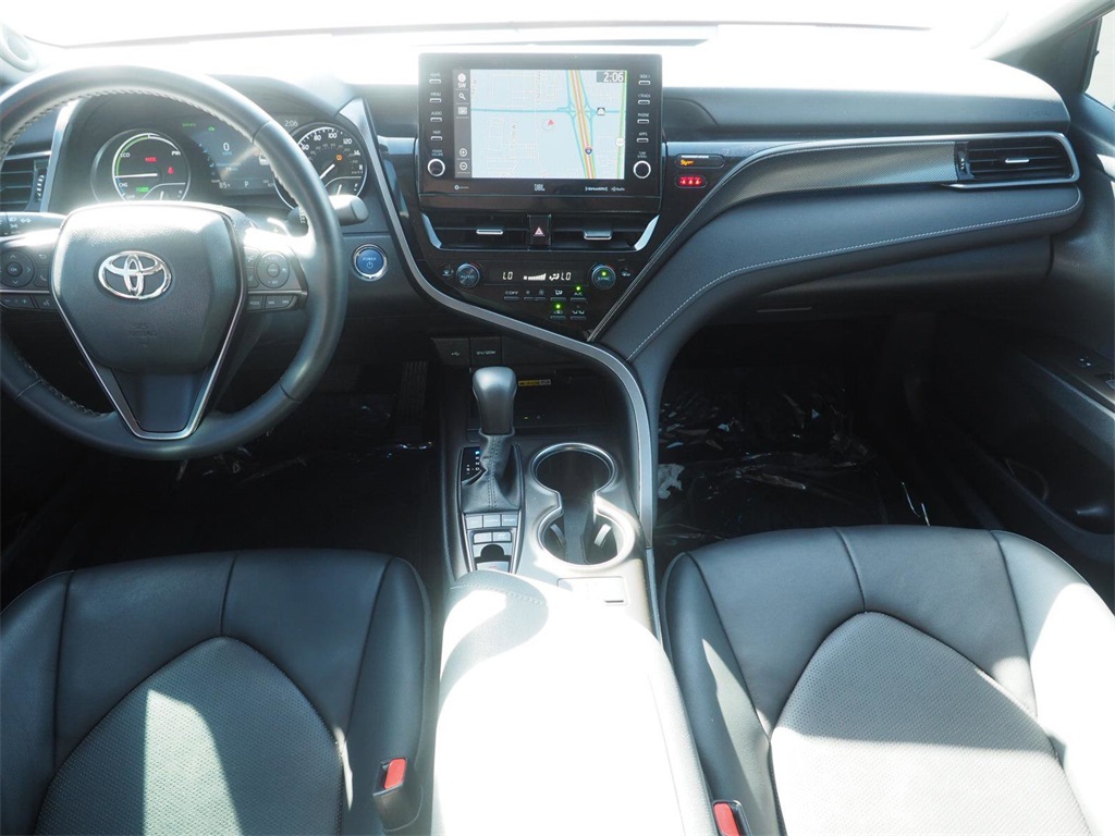 2024 Toyota Camry Hybrid XSE 13