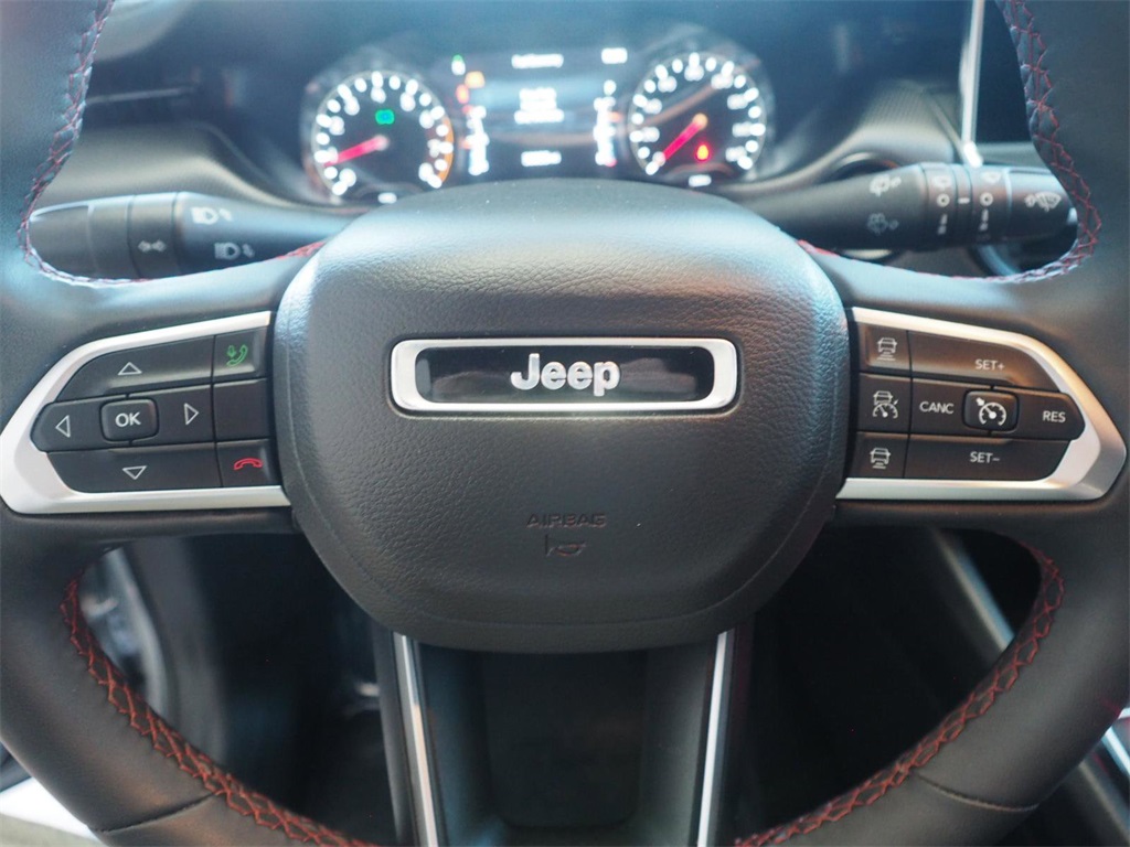 2023 Jeep Compass Trailhawk 9