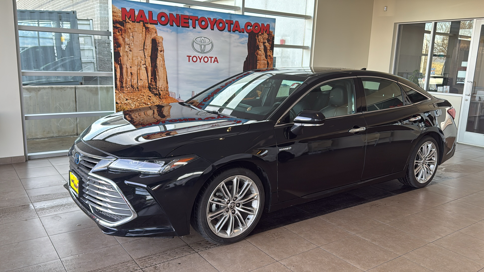 2021 Toyota Avalon Hybrid Limited 2