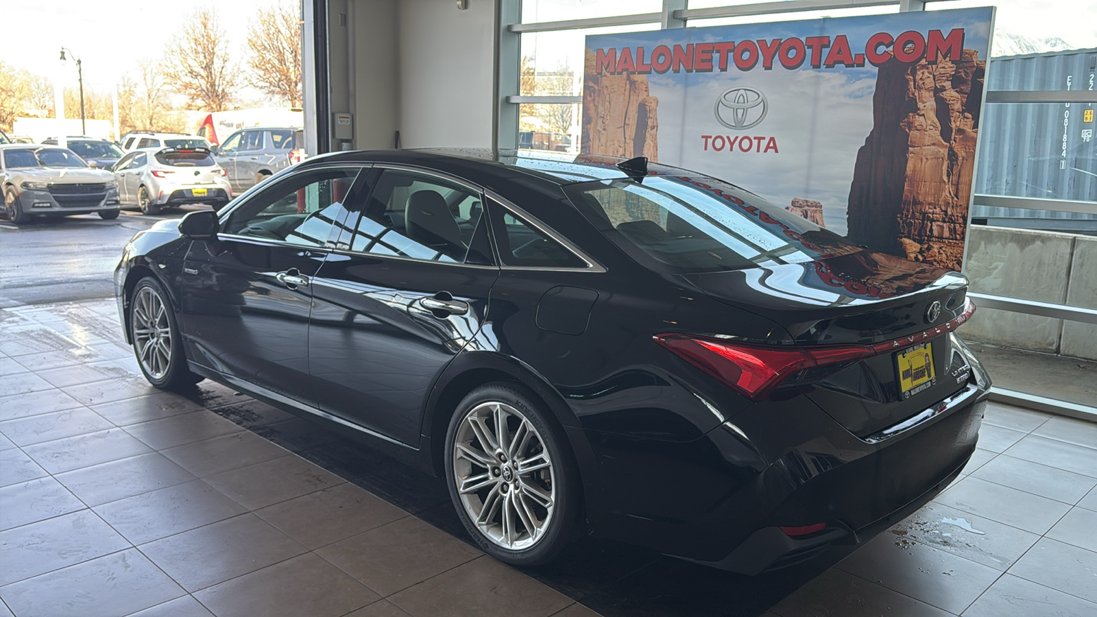 2021 Toyota Avalon Hybrid Limited 3