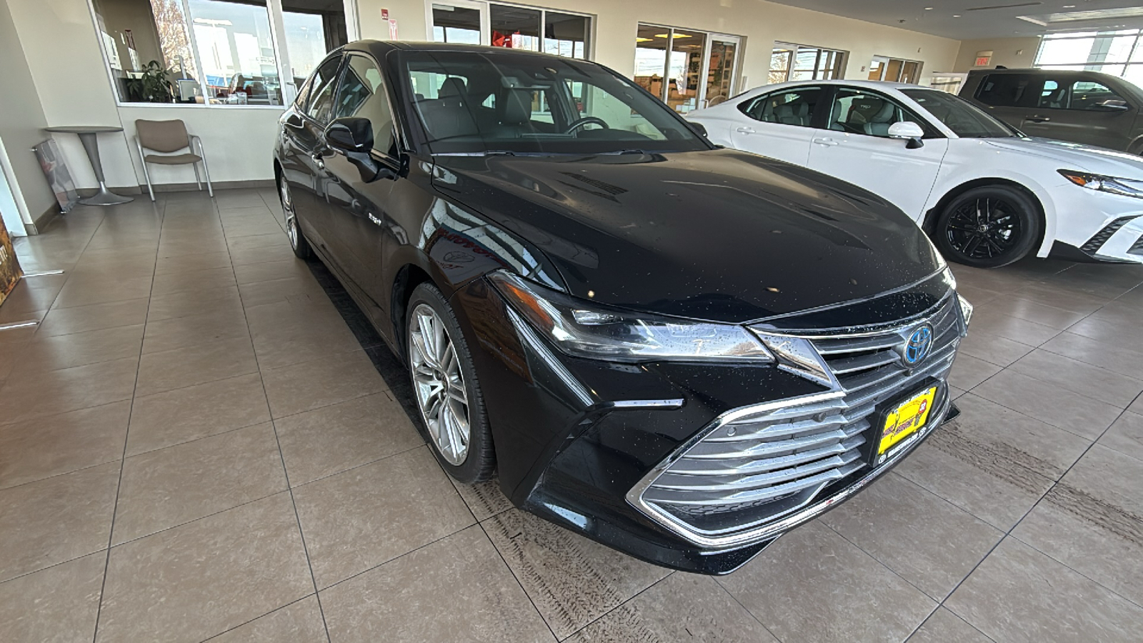 2021 Toyota Avalon Hybrid Limited 5