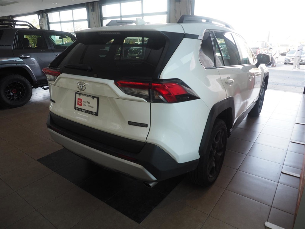 2022 Toyota RAV4 Adventure 3