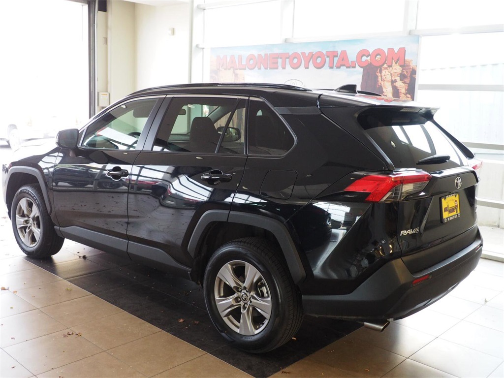 2024 Toyota RAV4 XLE 2