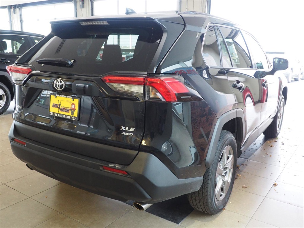 2024 Toyota RAV4 XLE 6