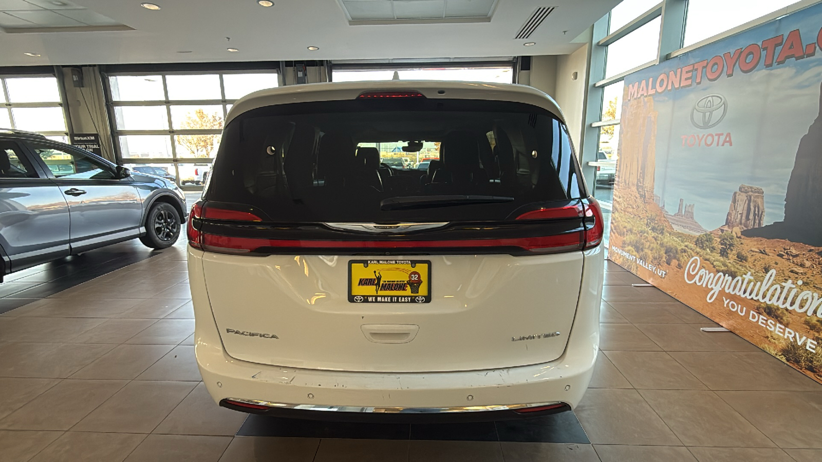 2022 Chrysler Pacifica Limited 5