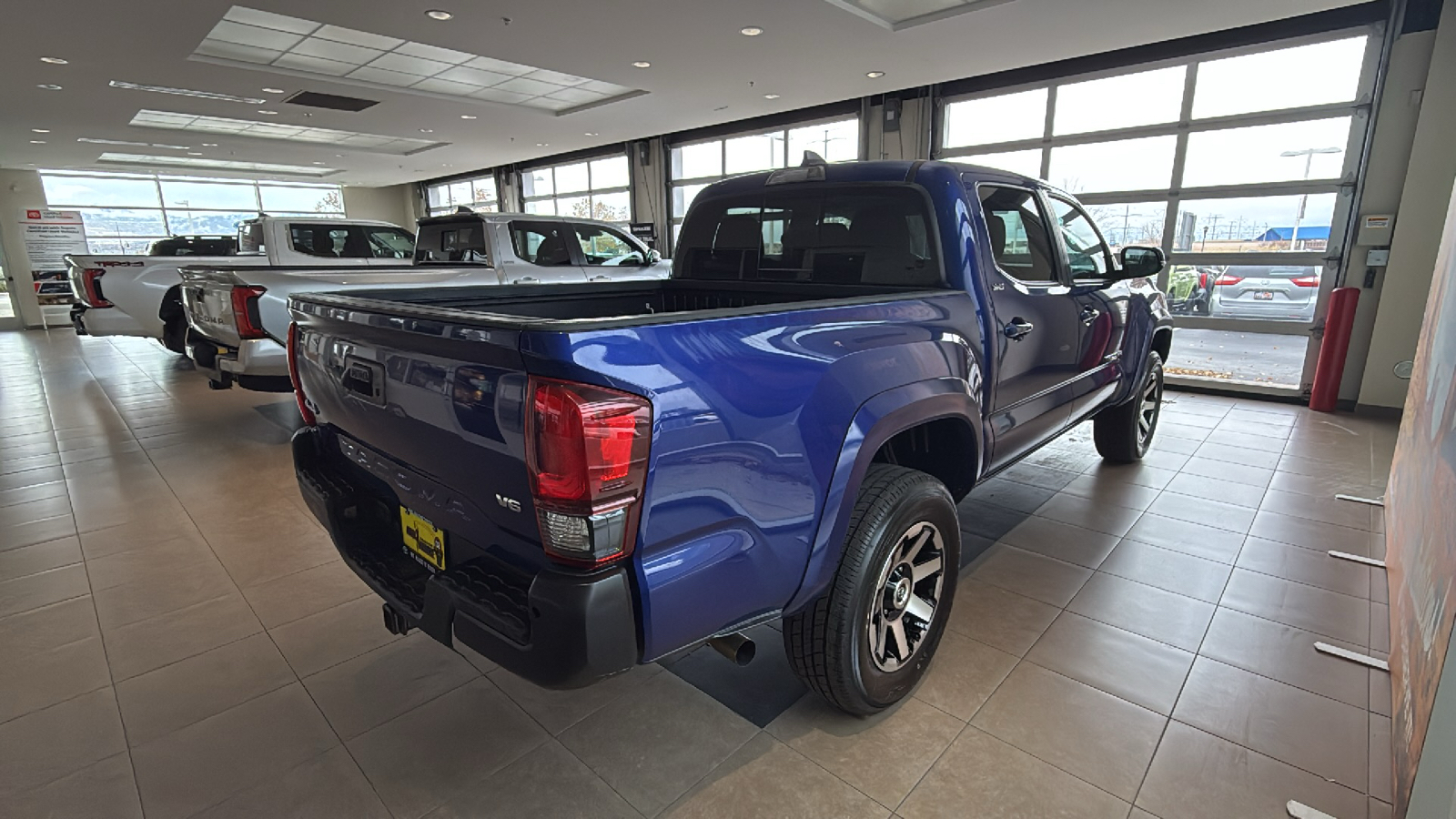 2022 Toyota Tacoma SR5 3