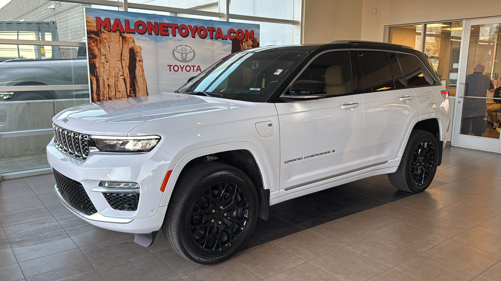 2023 Jeep Grand Cherokee Summit Reserve 4xe 2