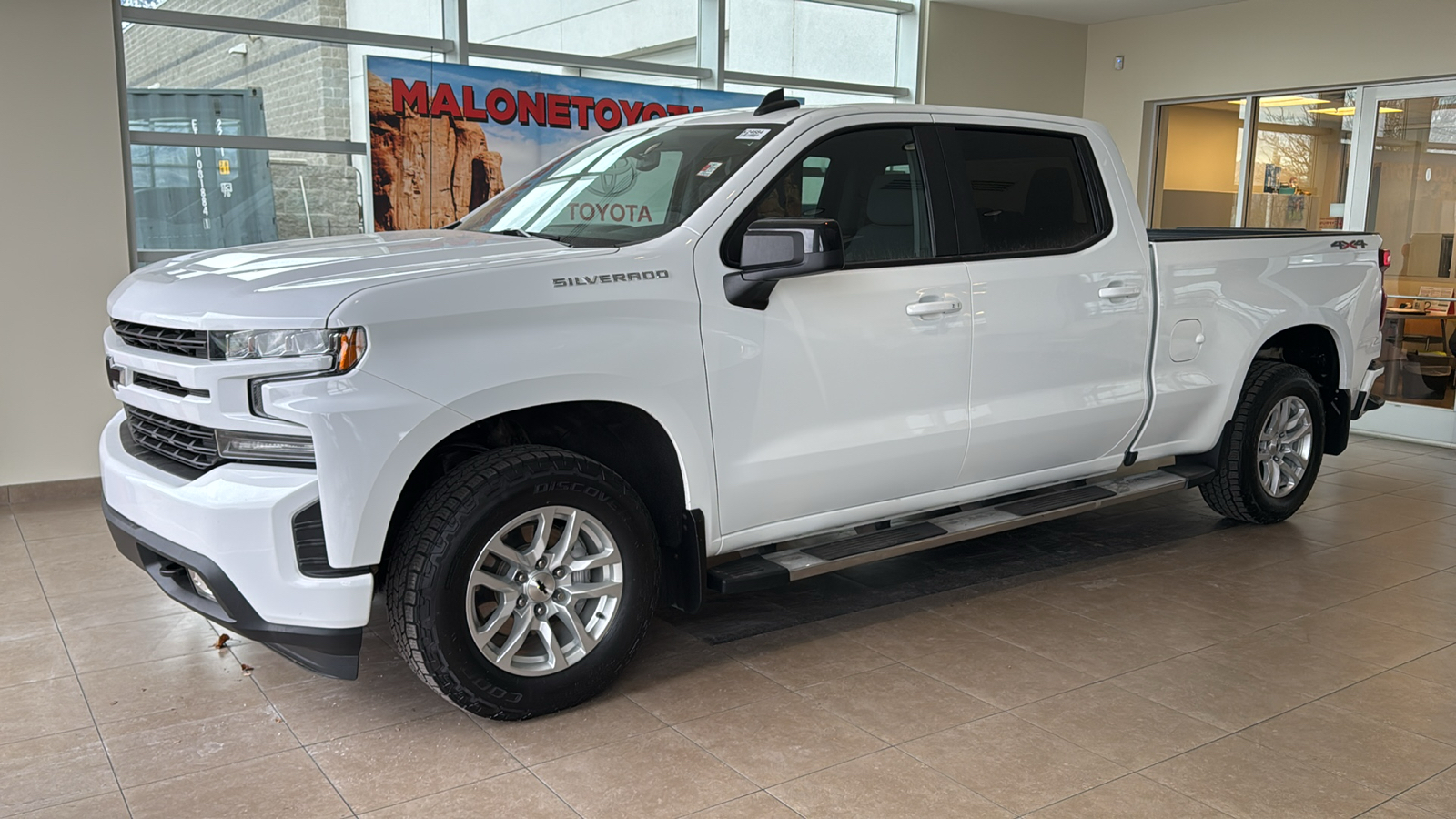 2020 Chevrolet Silverado 1500 RST 2