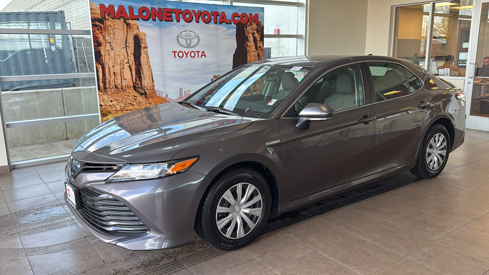 2020 Toyota Camry Hybrid LE 2