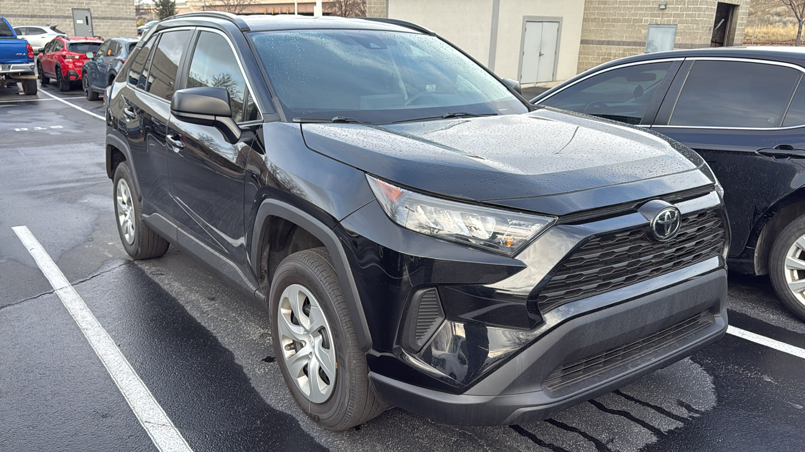 2021 Toyota RAV4 LE 5