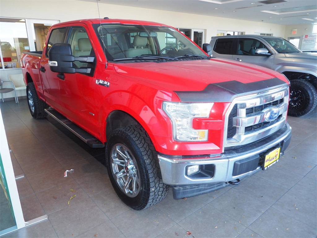 2017 Ford F-150 XLT 2