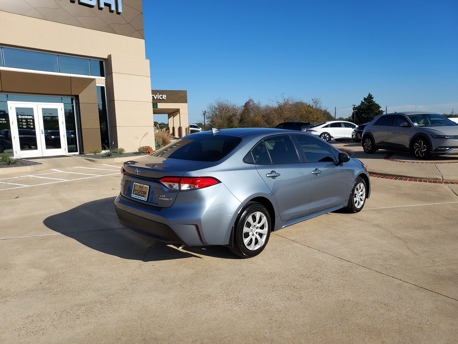 2023 Toyota Corolla Hybrid Hybrid LE 3