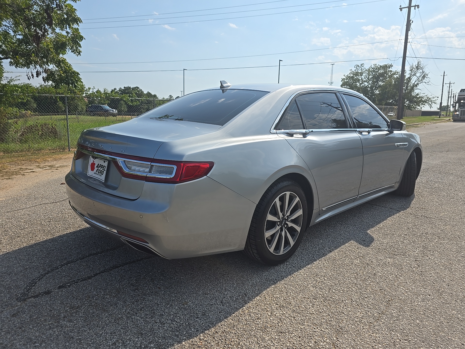 2020 Lincoln Continental Standard 7