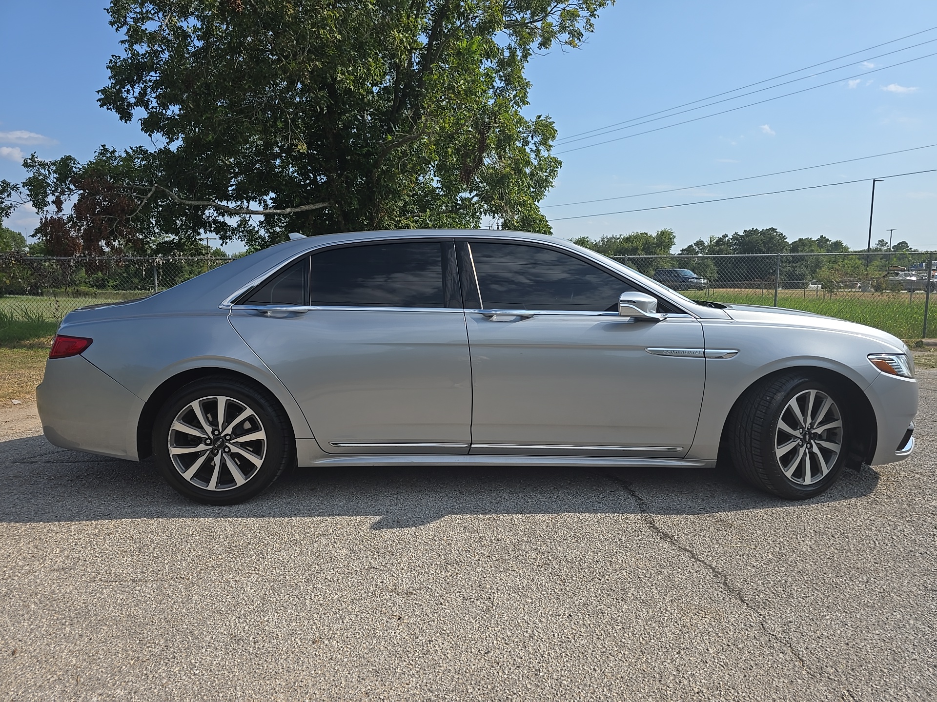 2020 Lincoln Continental Standard 8