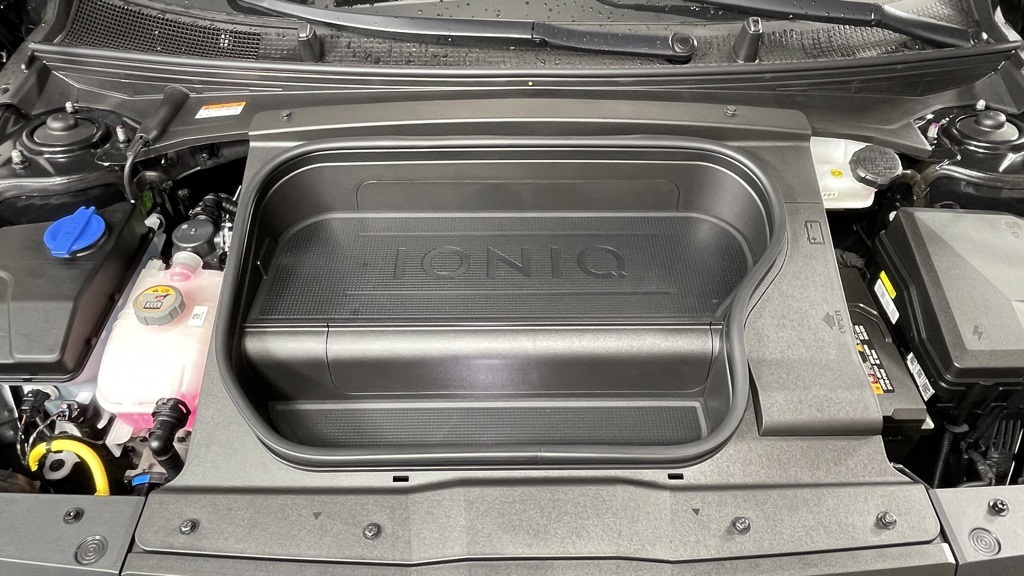 2024 Hyundai IONIQ 6 SE 29