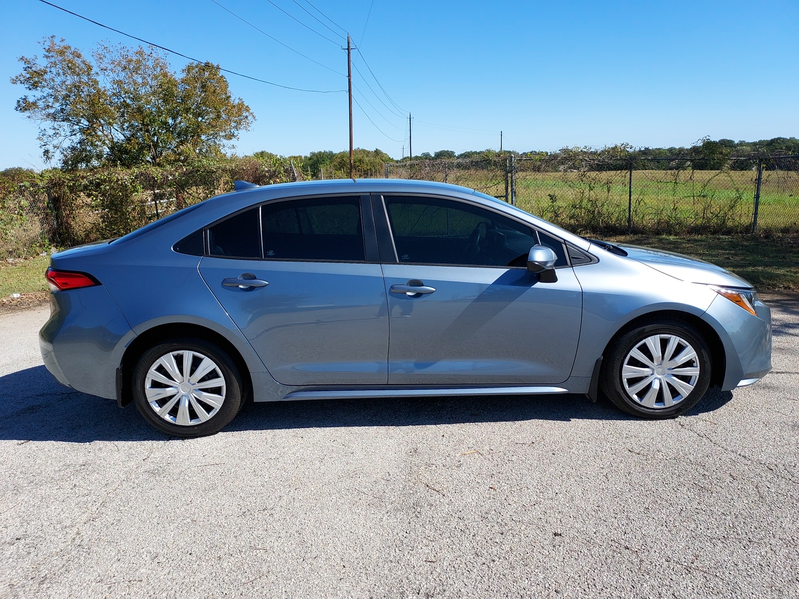 2023 Toyota Corolla LE 2