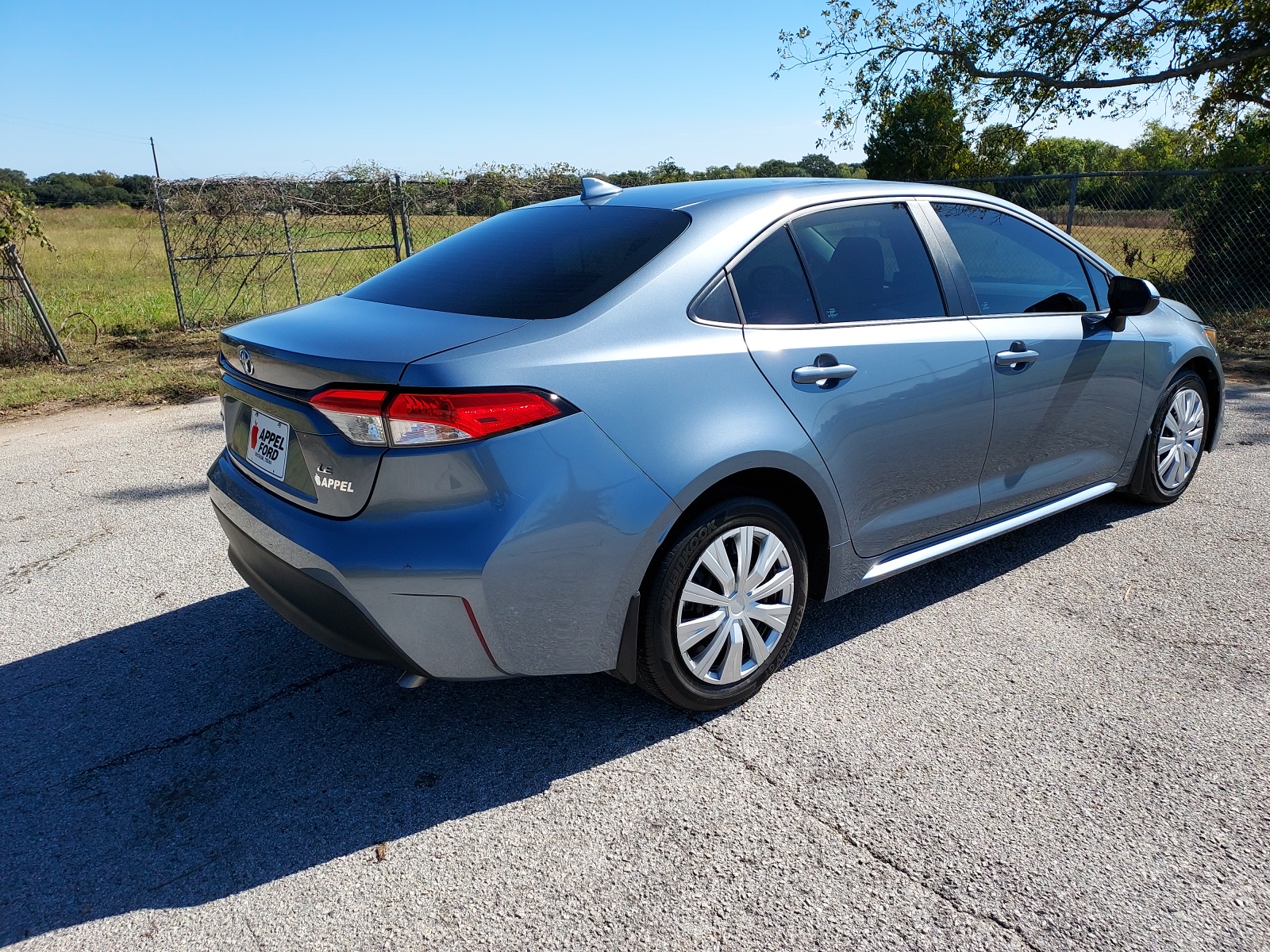 2023 Toyota Corolla LE 3