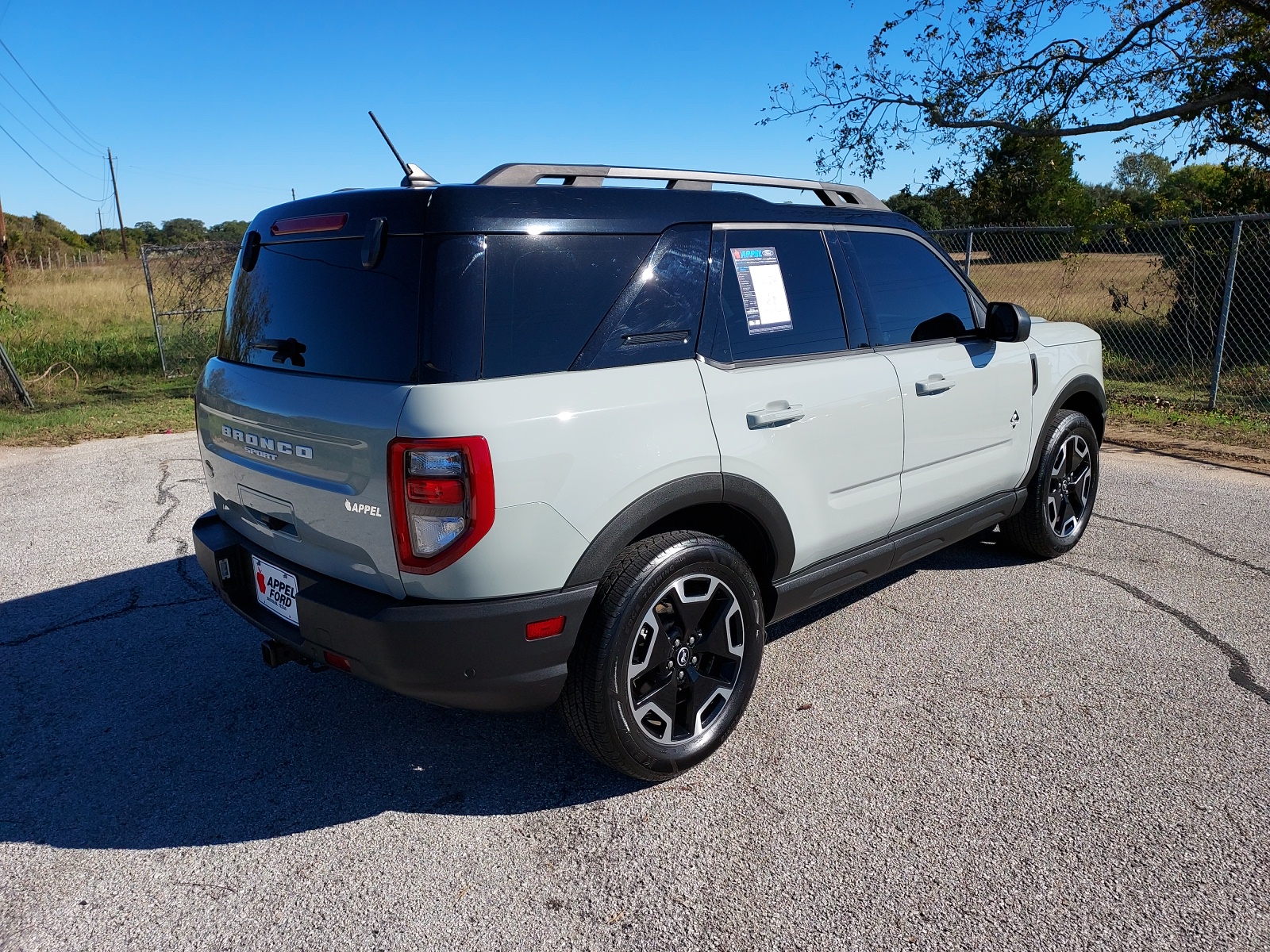 2022 Ford Bronco Sport Outer Banks 3