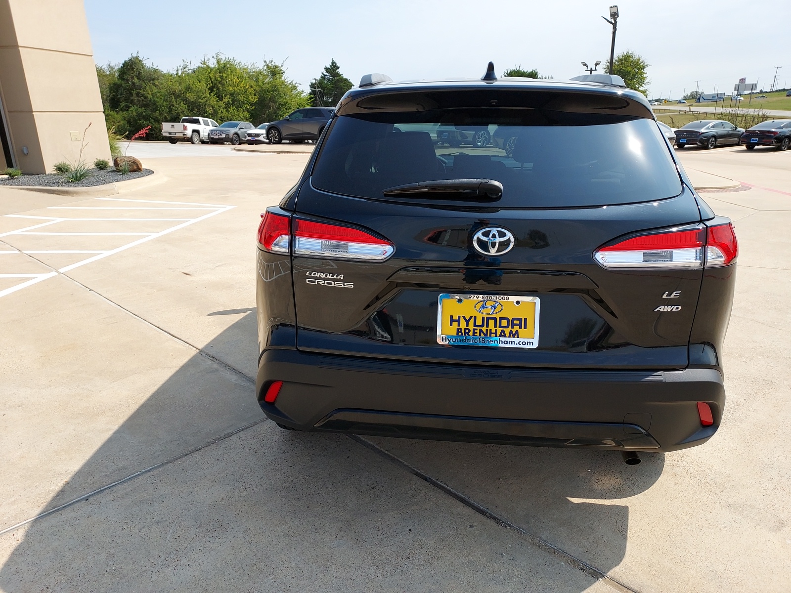 2022 Toyota Corolla Cross LE 4