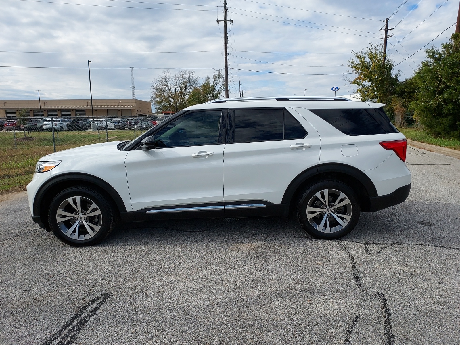 2020 Ford Explorer Platinum 6