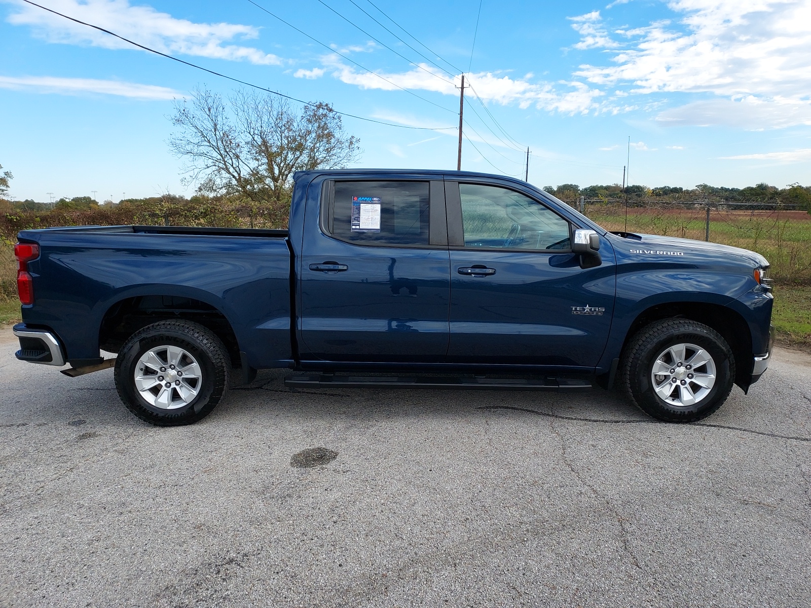 2021 Chevrolet Silverado LT 2