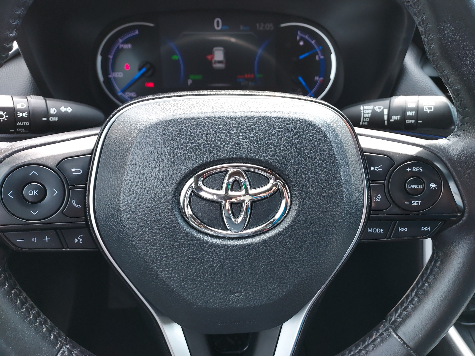 2019 Toyota RAV4 Hybrid XSE 21