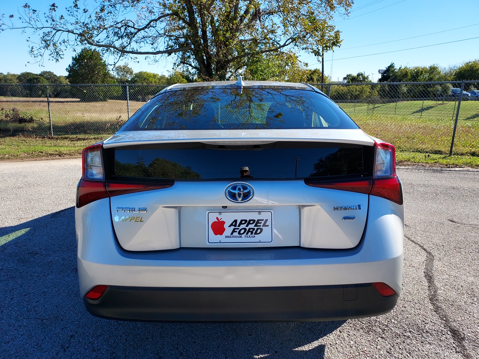 2022 Toyota Prius L Eco 4