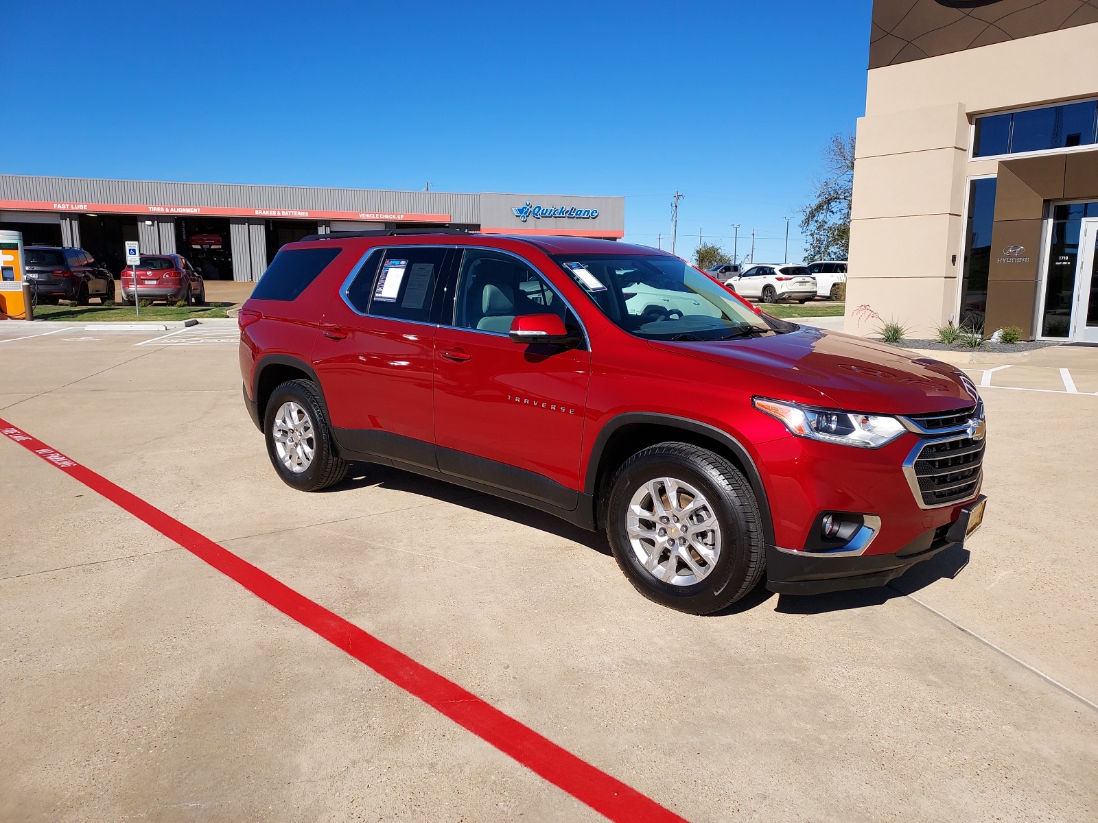 2019 Chevrolet Traverse LT Leather 1