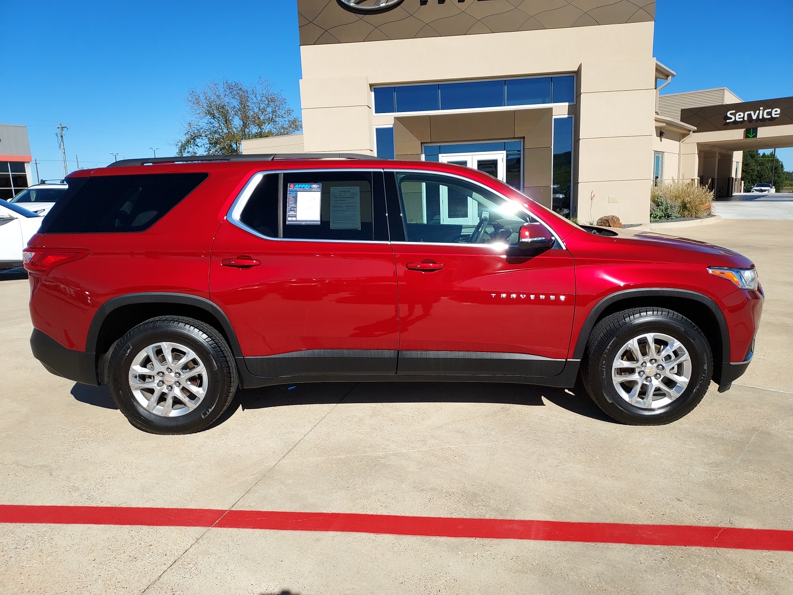 2019 Chevrolet Traverse LT Leather 2