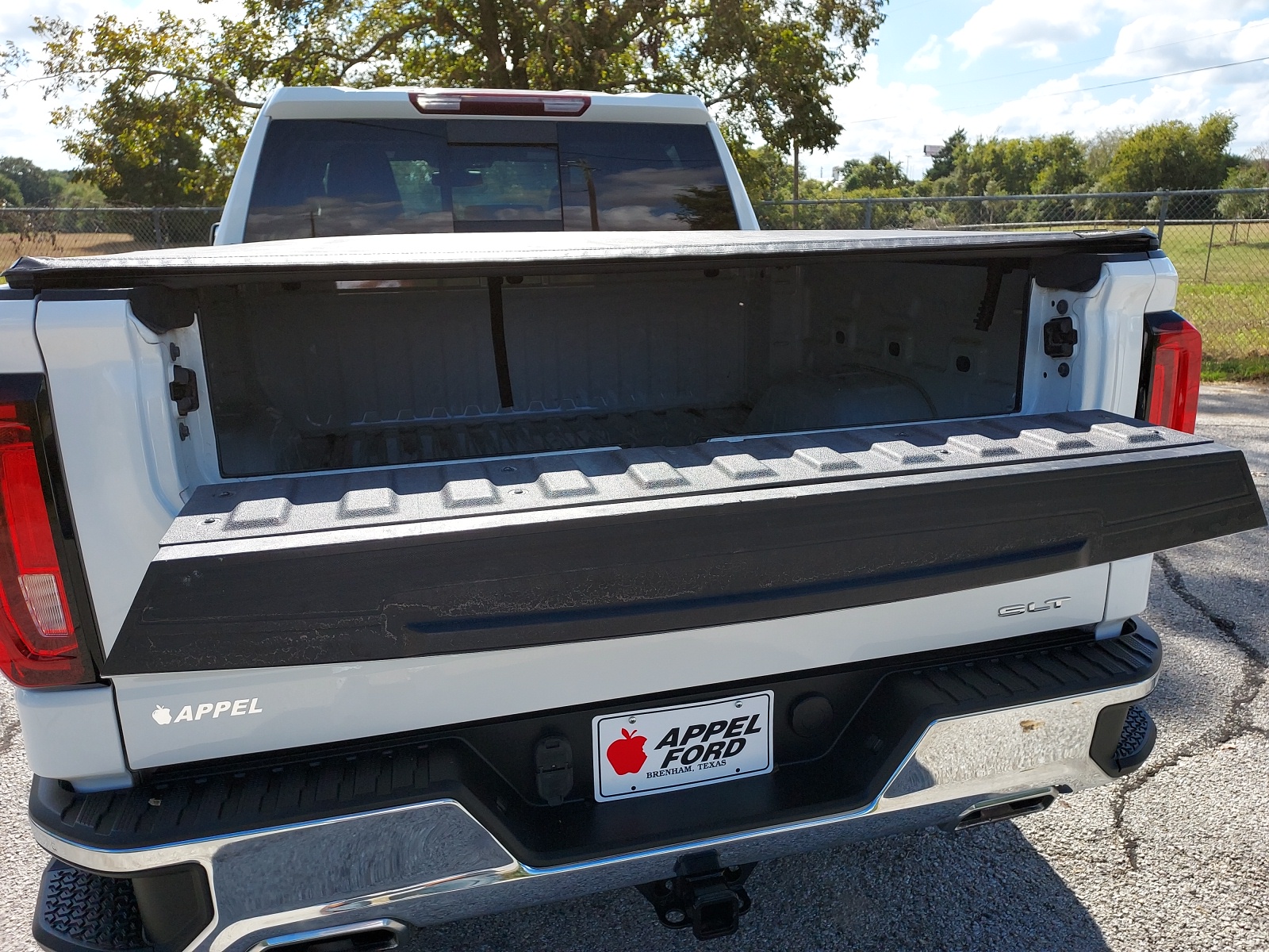 2020 GMC Sierra SLT 19