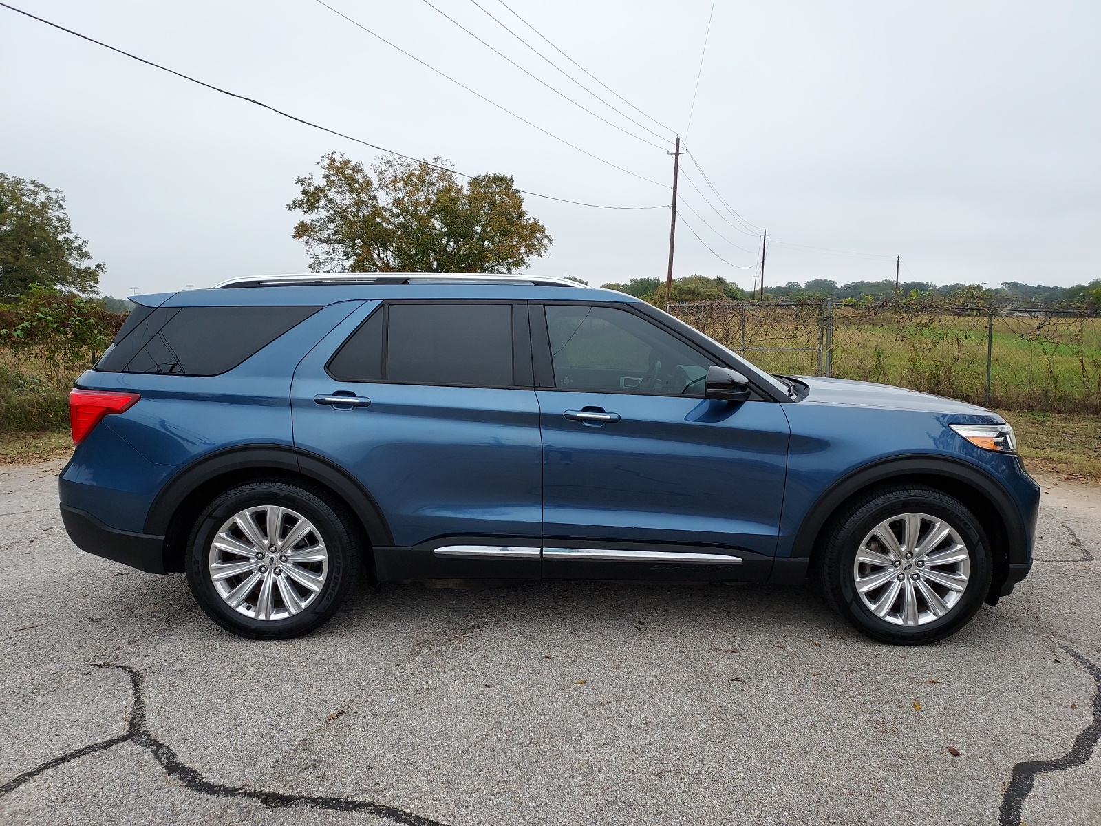 2020 Ford Explorer Limited 2