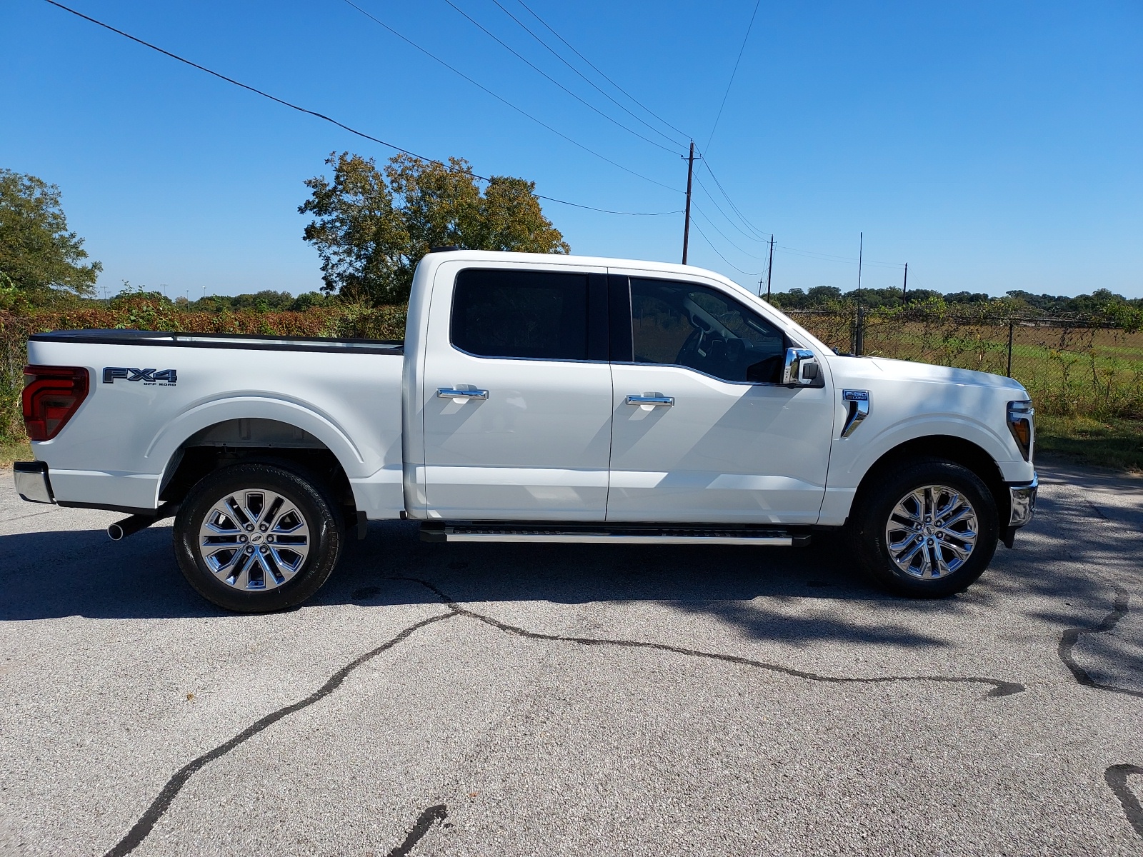 2024 Ford F-150 Lariat 2