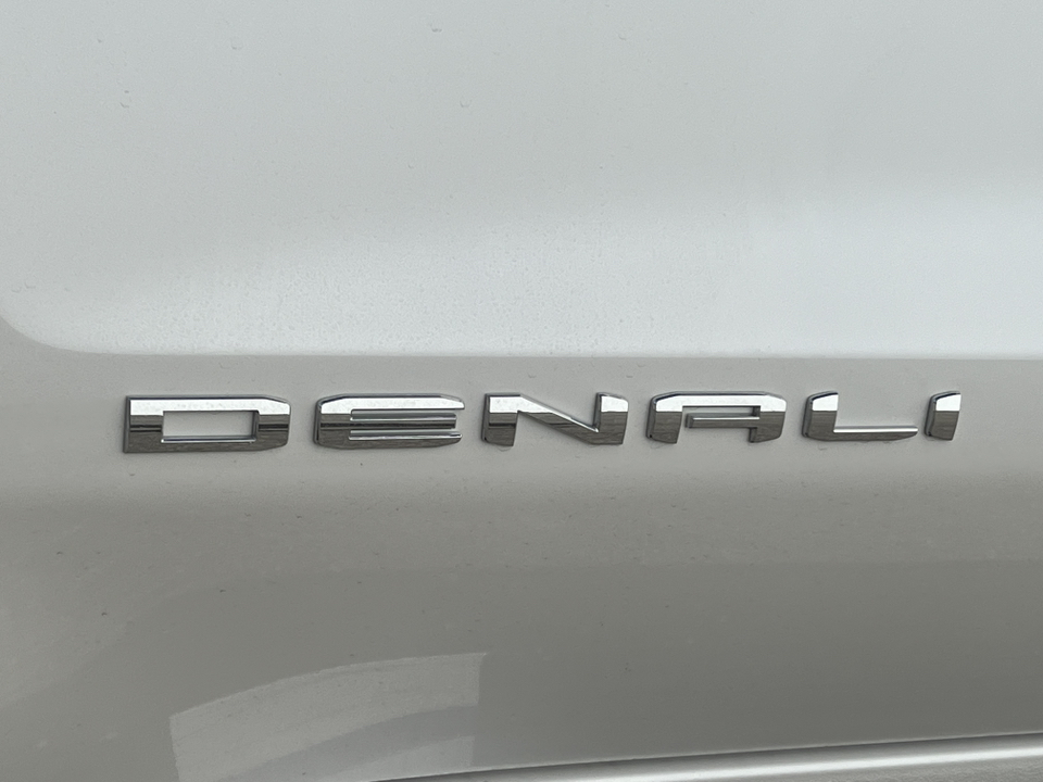 2024 GMC Sierra Denali 12