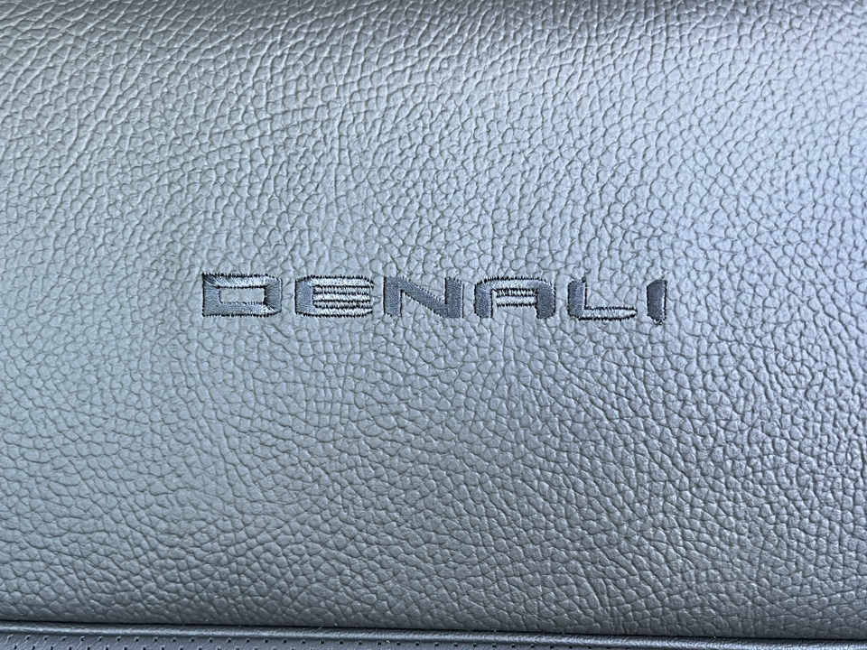 2024 GMC Yukon XL Denali 14