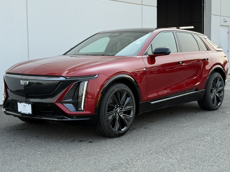 2024 Cadillac Lyriq Sport 40