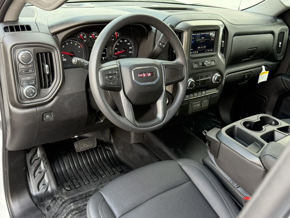 2025 GMC Sierra Pro 13