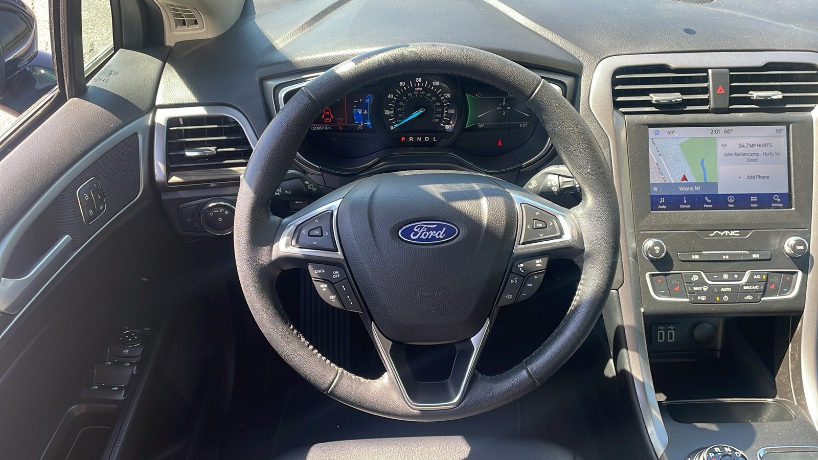 2020 Ford Fusion SEL 14