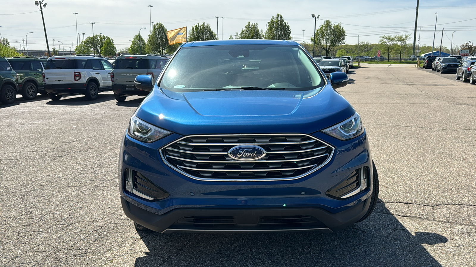 2021 Ford Edge Titanium 29