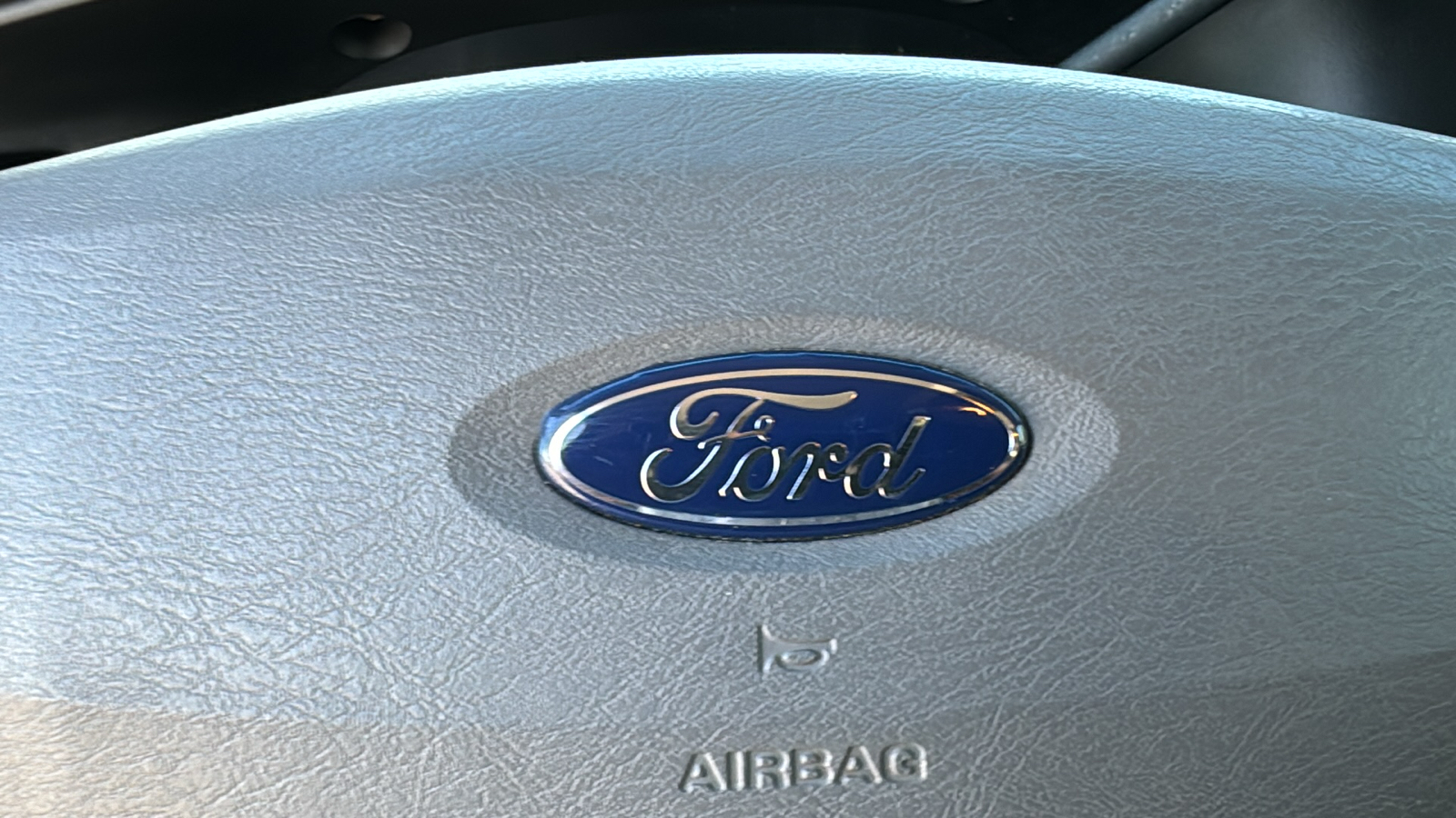2001 Ford Windstar LX 18