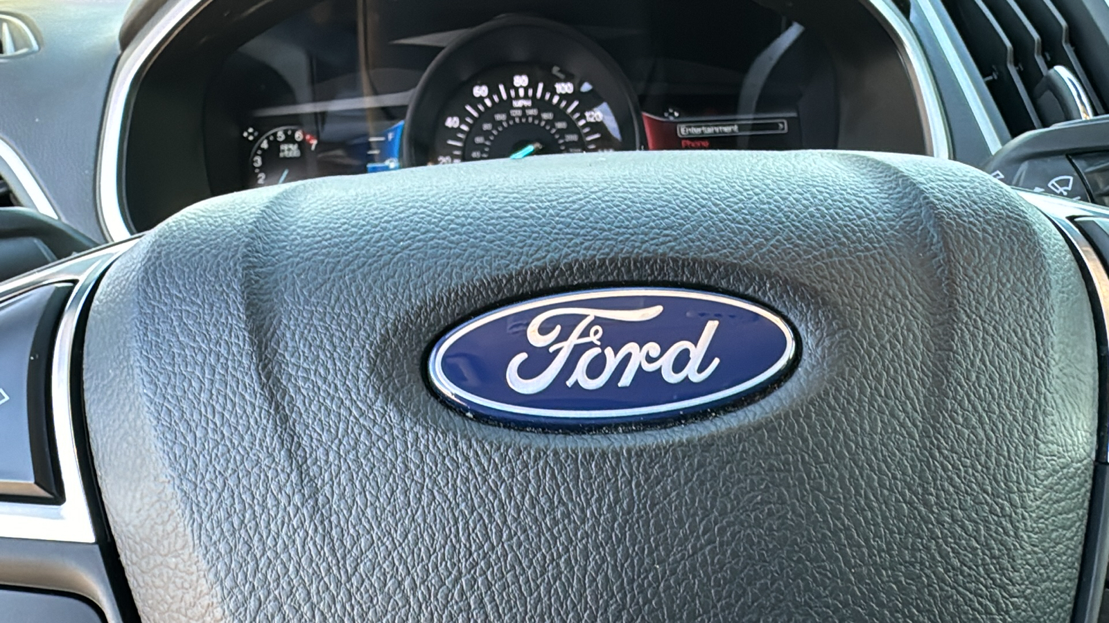 2020 Ford Edge SEL 19