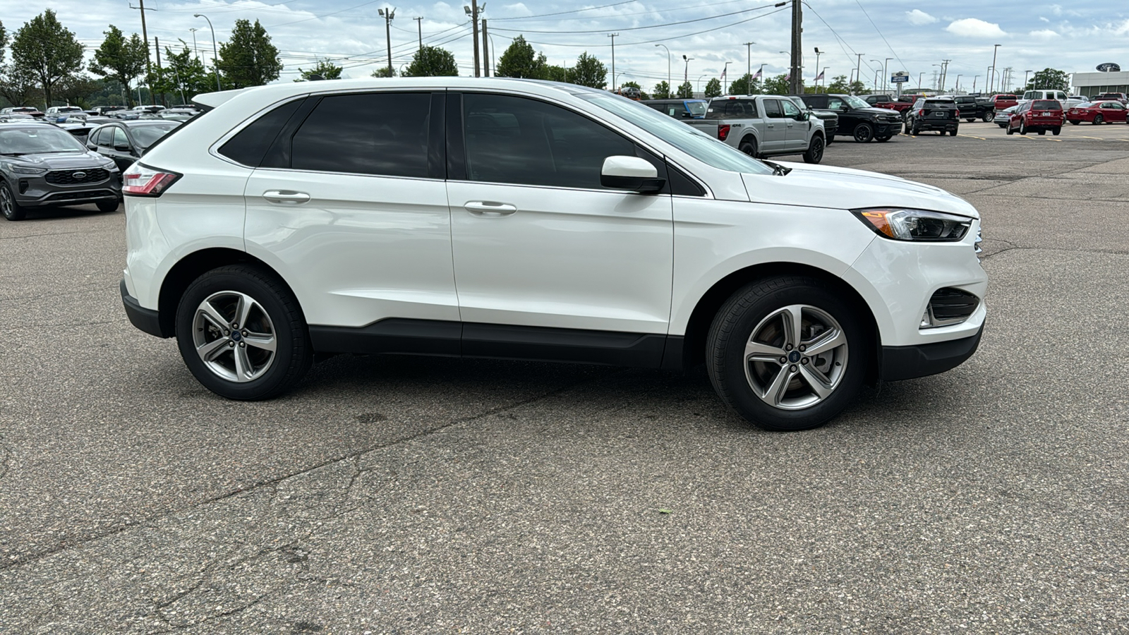 2022 Ford Edge SEL 3